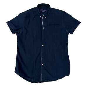 Zara Man Slim Fit size large shirt sleeve shirt